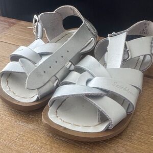 Salt Water Like-NEW Kids Sandals - Silver girls size 6.